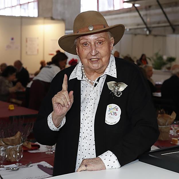 La infanta doña Pilar de Borbón, en el rastrillo Nuevo Futuro.