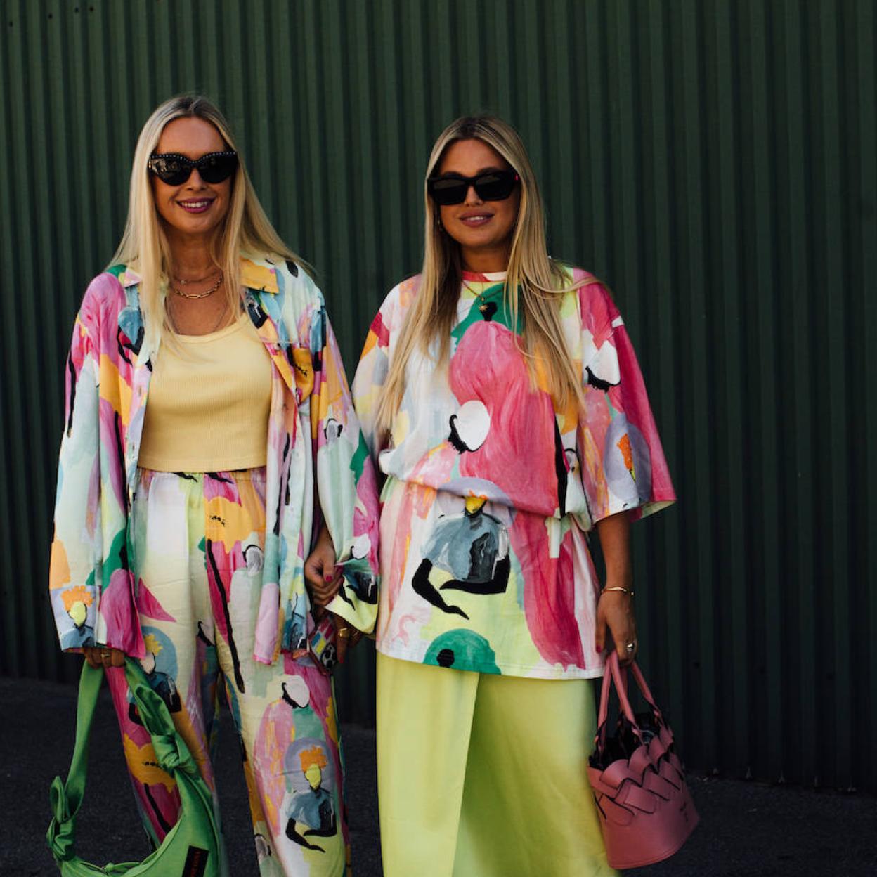 Zara tiene los pantalones estampados más cómodos y favorecedores del low cost