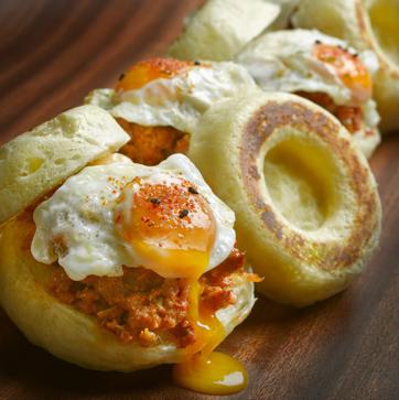 Imagen secundaria 1 - Tartar Duo de atún rojo, Brioche cojonudo y Langostinos fritos estilo Robuchon.