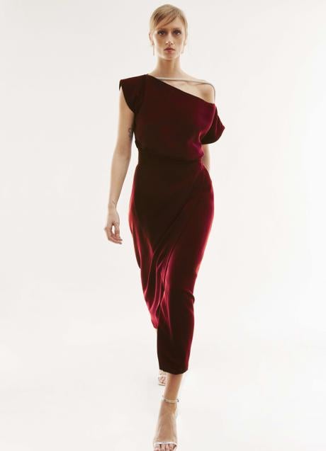 Imagen - El granate es un color de invitada perfecto para otoño.