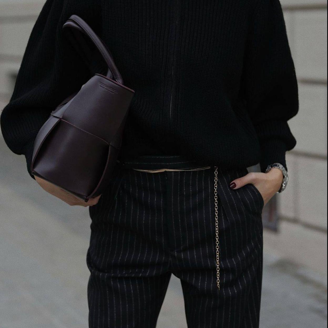 El estampado de rayas es el truco fácil que sofistica los looks tal como hace esta influencer