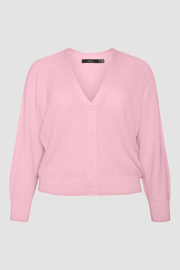 Cárdigan corto de cuello de pico que favorece a cualquier silueta. Podrás encontrarlo en tres colores diferentes: amarillo, kaki y rosa. Es de Cortefiel. Precio: 11,99 €.