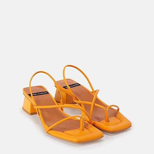 Sandalias de tacón cómodo de Ángel Alarcón.