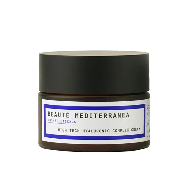 Crema hidratante con ácido hialurónico que actúa sobre las diferentes capas de la piel para mejorar su bienestar global. Tiene efecto lifting inmediato. Mejora la elasticidad y deja una piel más suave, ayuda a disminuir y mejorar la apariencia de las arrugas e hidrata la piel. Precio: 35,75 euros en PromoFarma (precio habitual: 42,95 euros). Cómpralo aquí