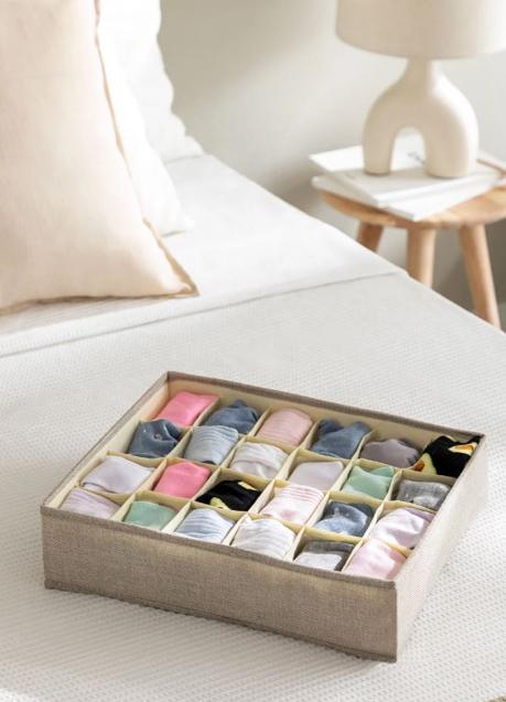 Imagen - Los organizadores de armarios son perfectos para guardar la ropa interior y los calcetines.