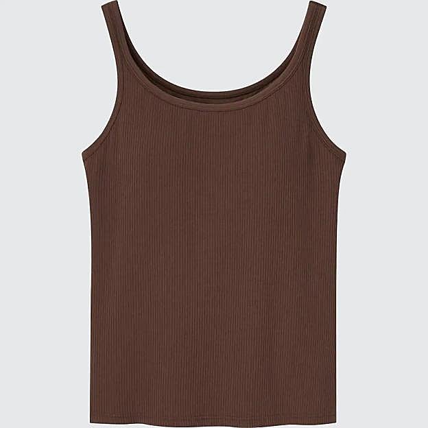 Camiseta de tirantes en marrón de Uniqlo.