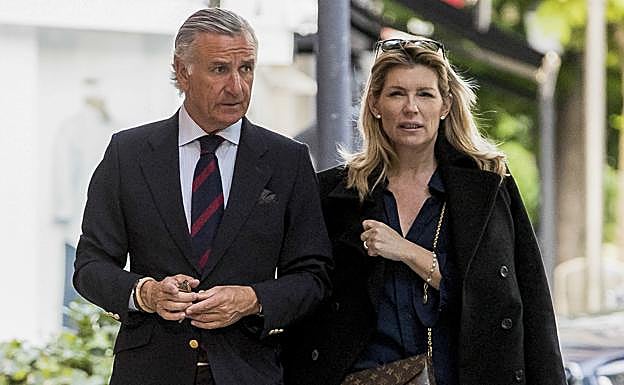 Patricia paseando con Javier Moro, su actual pareja.