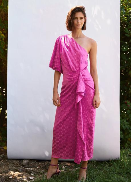 Imagen - Vestido rosa de Pedro del Hierro. 