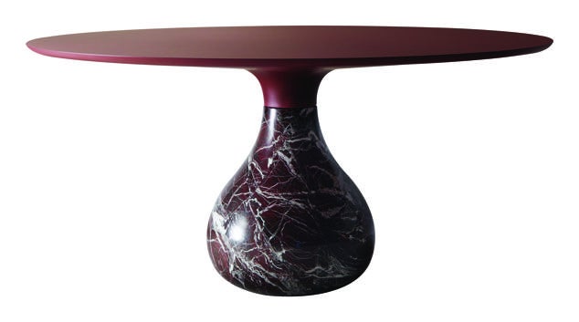 Edición especial (200 ejemplares numerados y firmados por Fabrice Berrux) de la mesa Aqua de Roche Bobois (c.p.v.).