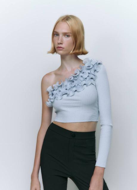 Imagen - To asimétrico con volantes plisados