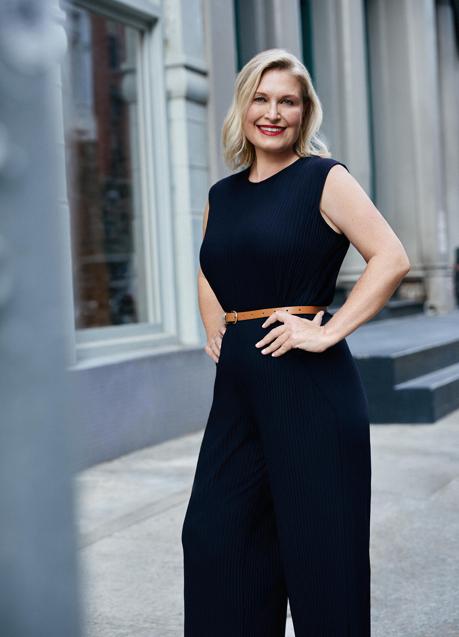 Imagen - Mono y vestido, ambos de Proenza Schouler; y pendientes de Susi Cala.