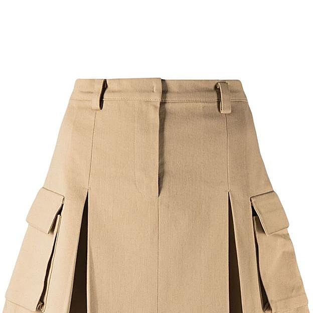 Falda corta cargo de Frankie Shop, 170€.