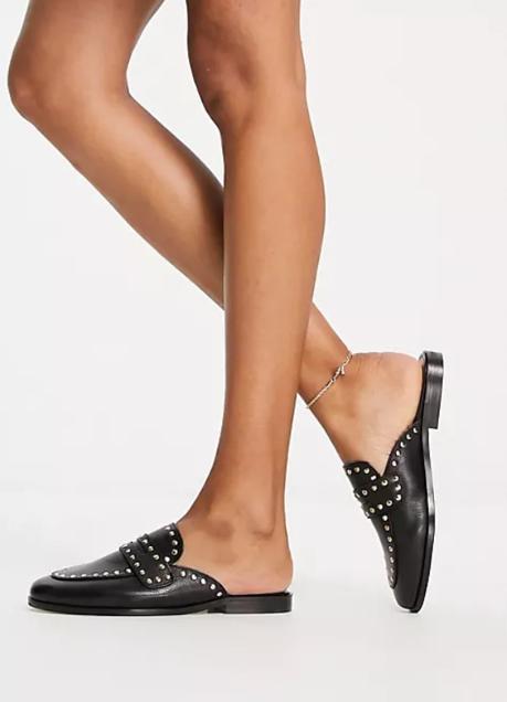 Imagen - Mocasines destalonados con tachuelas, de ASOS. 