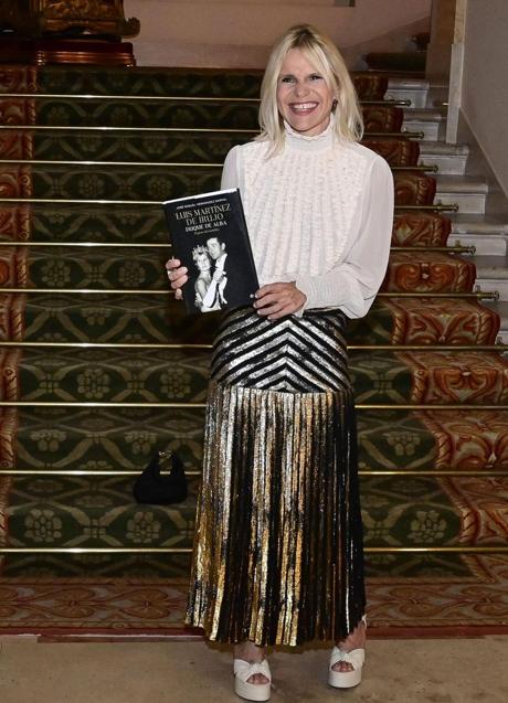 Imagen - Eugenia Martínez de Irujo con un look de Teresa Helbig.
