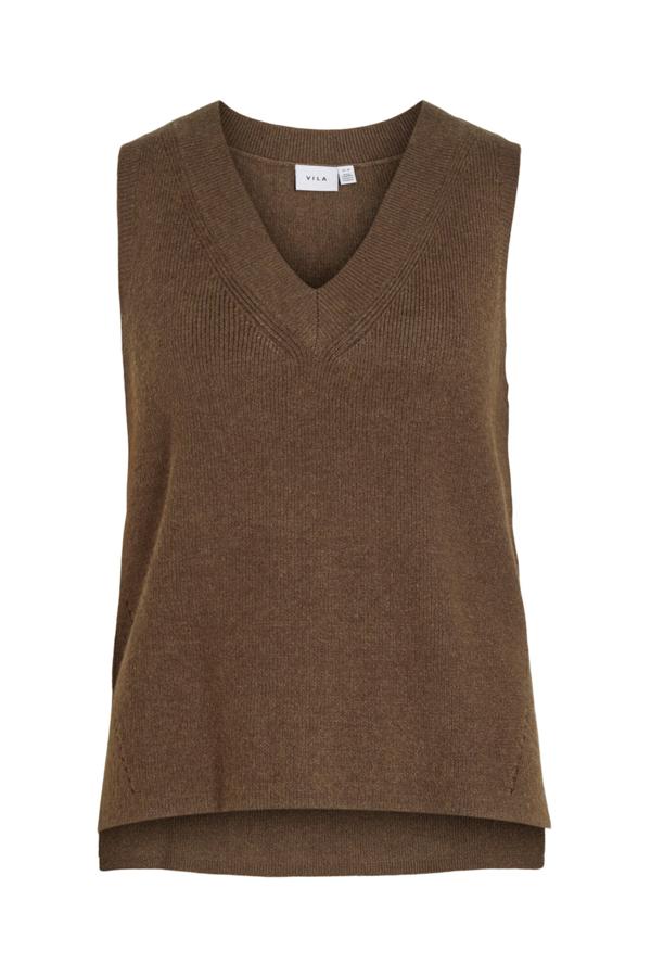 Chaleco básico con escote de pico y de color marrón oscuro. Es de Cortefiel. Precio: 26,99 €.