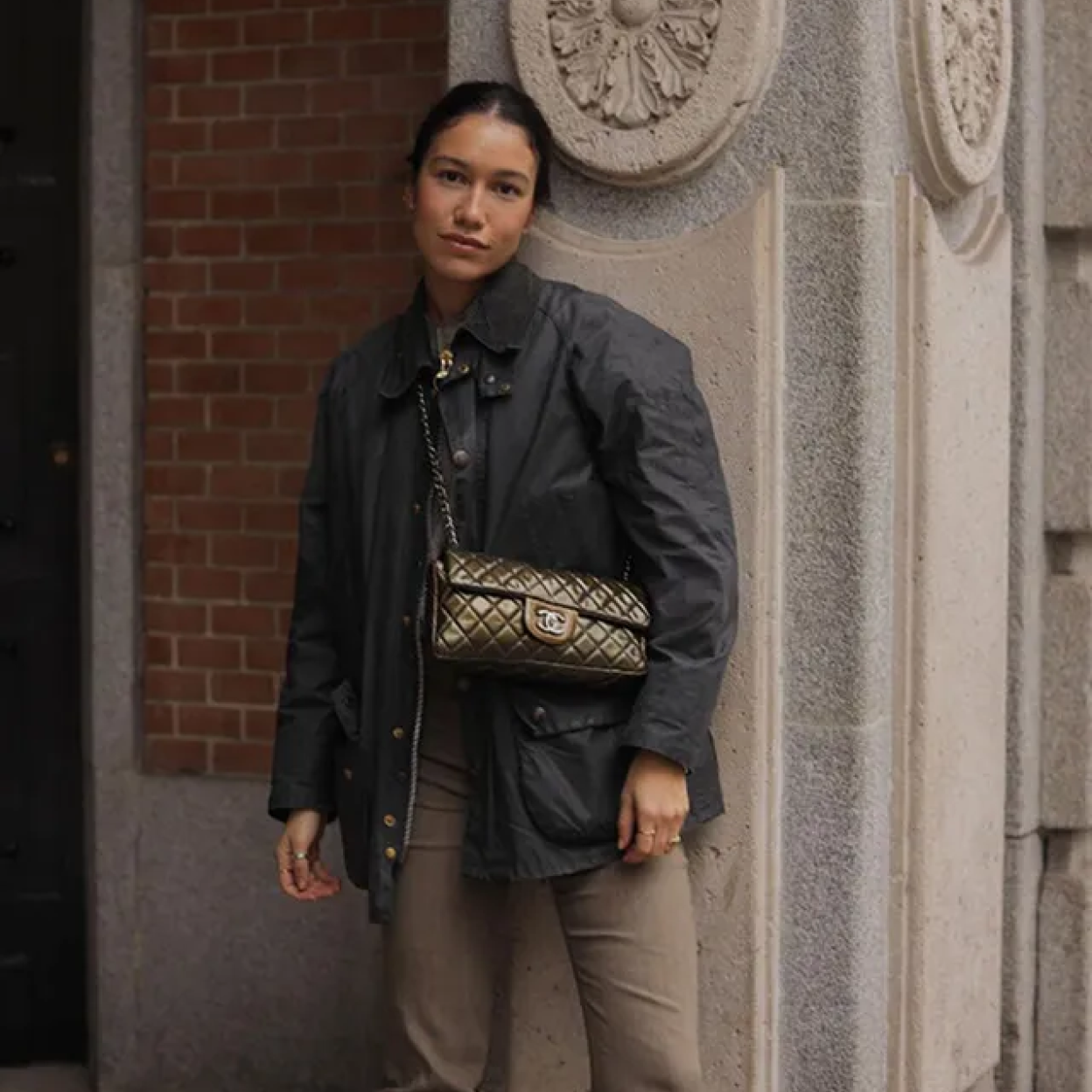 La influencer Melissa Villarreal con la chaqueta de Barbour.