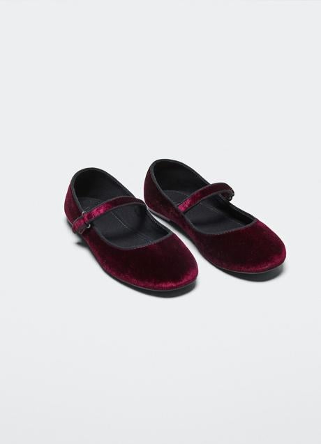 Imagen - Bailarinas de terciopelo de Mango Kids (25,99 euros). Foto: Mango Kids.