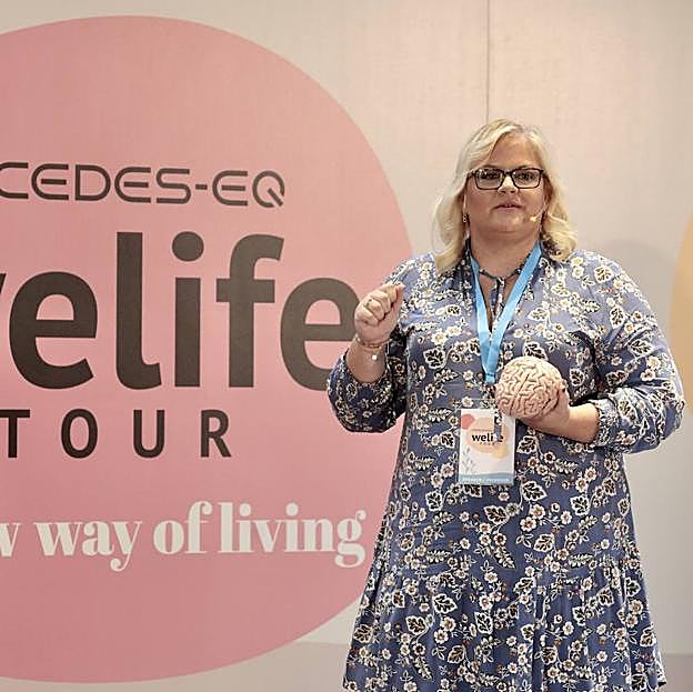 Catalina Hoffmann explicó el método Neurofitness en Mercedes-EQ Welife Tour Valladolid.