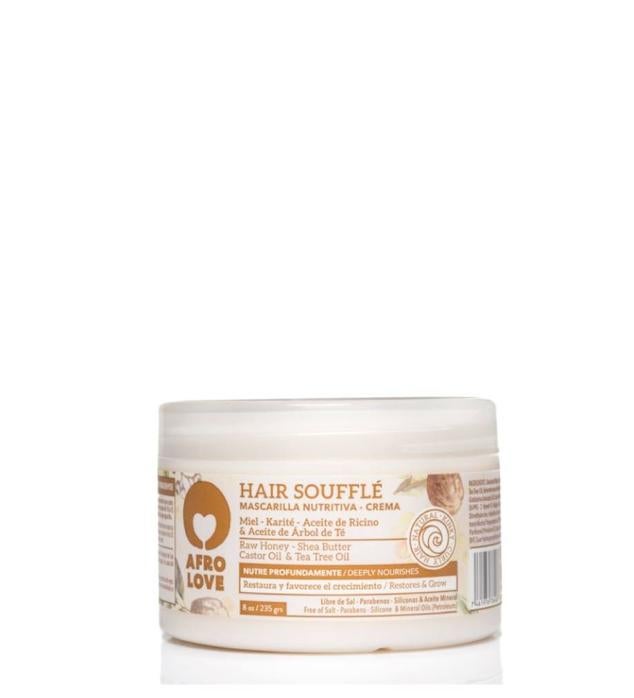 Hair Soufflé Raw Honey de Afro Love realza los bucles del pelo rizado, elimina el encrespamiento, facilita el desenredado, suaviza, define, hidrata al máximo y repara el daño mediante la nutritiva mezcla de miel cruda, manteca de karité, aceite de ricino, aguacate, aceite de oliva y aceite de coco, sin aportar grasa. Cómpralo aquí