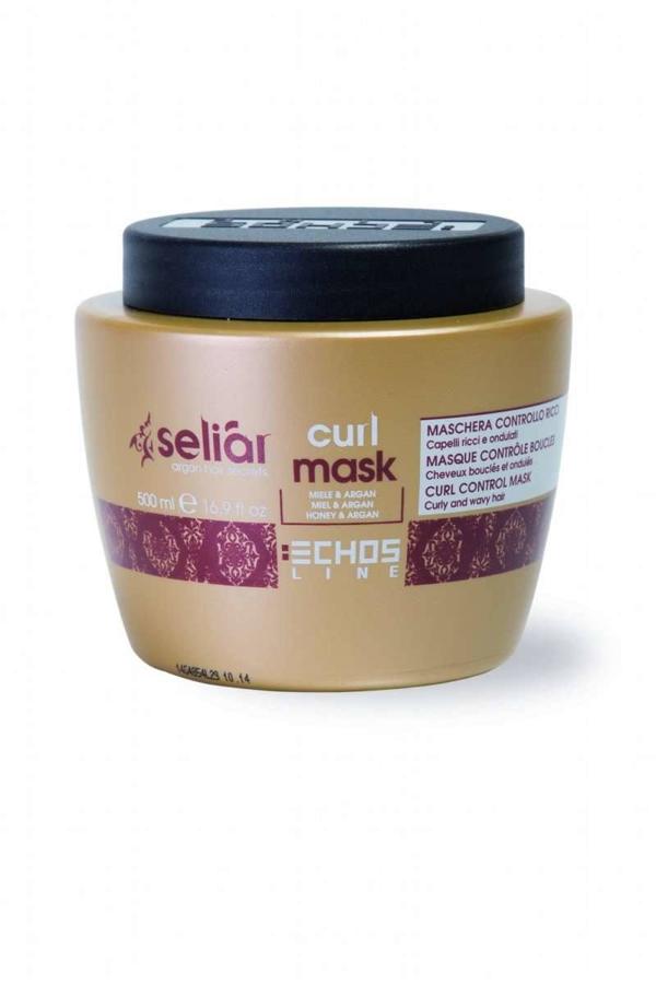 Curl Control Mask de Echosline Seliàr está diseñada para trata los diferentes tipos de cabello rizado para sublimarlos, definirlos, suavizarlos y mantenerlos bajo control, con mucha hidratación, elasticidad y sin encrespamiento. Para ello emplea una fórmula con miel, aceite de argán, semillas de lino y proteínas de seda. Cómpralo aquí