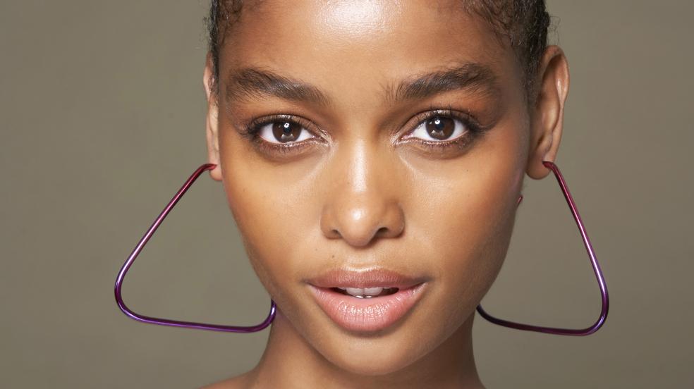 Los cosméticos con ácido glicólico que consiguen una piel sedosa, uniforme y libre de acné