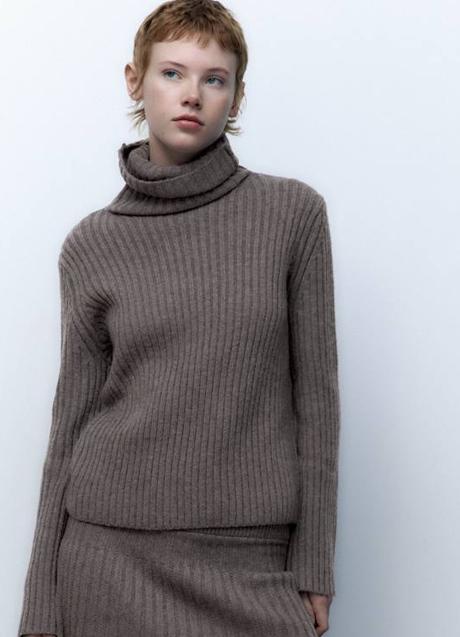 Imagen - Jersey de canalé con cuello vuelto