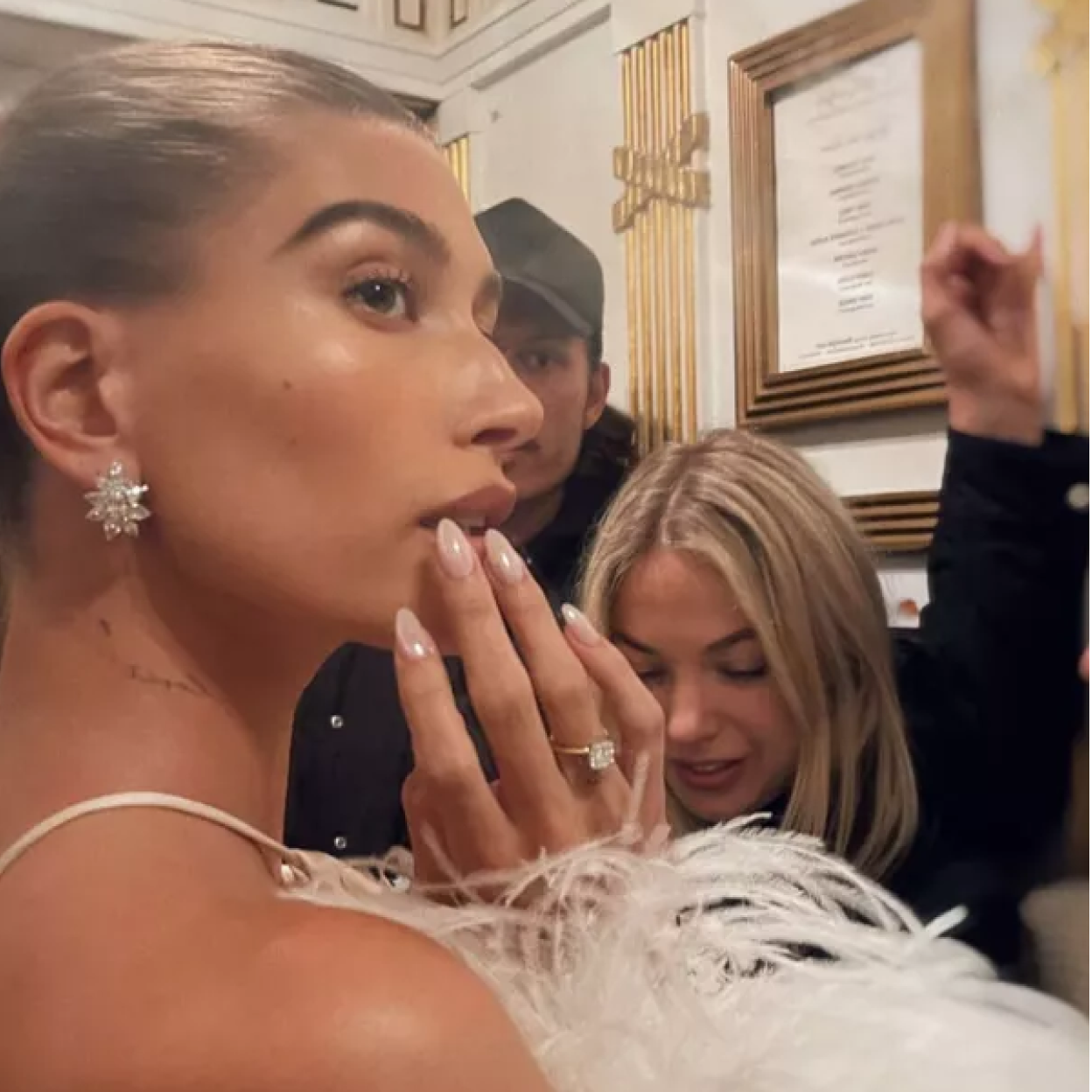 Hailey Bieber en la Met Gala.