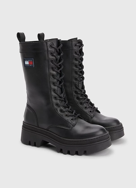 Imagen - Botas moteras de piel con cordones de Tommy Hilfiger, 199,90€.