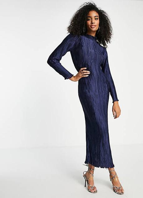 Imagen - Vestido largo plisado de satén de Asos, 74,99€.