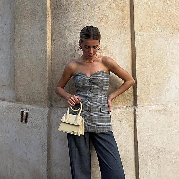 Trucos de estilo para llevar el top superventas que triunfa en Instagram