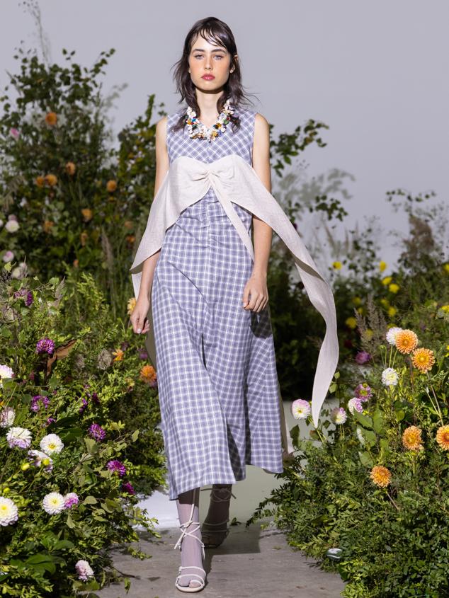 Moisés Nieto presenta SIESTA, inspirada en el lujo del descanso mediante la artesanía y la sostenibilidad