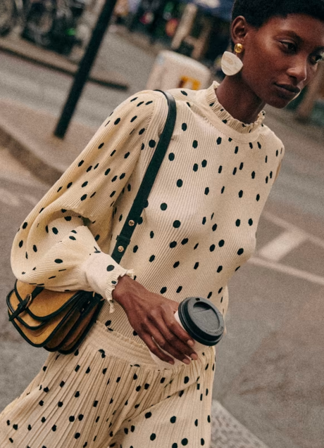 Imagen - El conjunto es de tejido plisado.