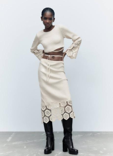 Imagen - Conjunto de punto con top y falda decorados con crochet