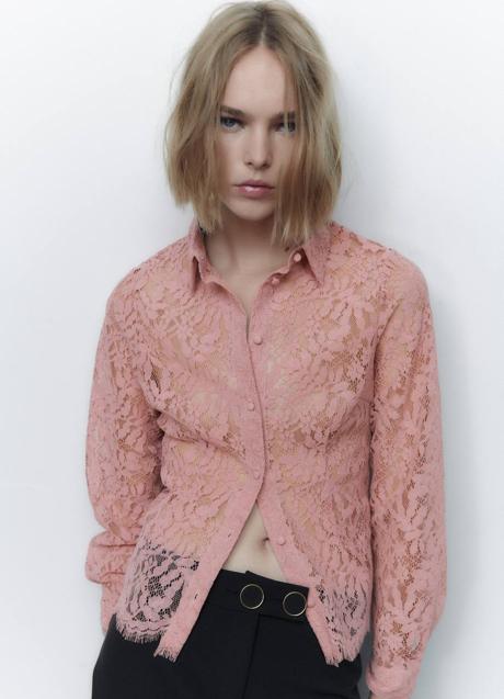 Imagen - Camisa de encaje floral rosa