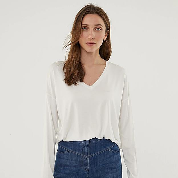 Camiseta de manga larga en blanco de Andam.