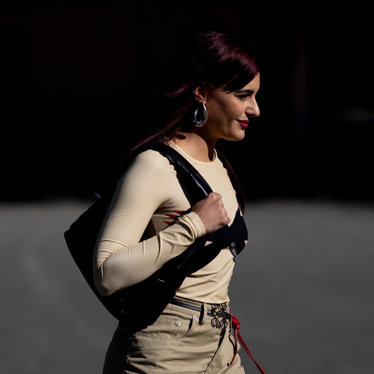 Camisetas básicas (y baratas) de manga larga para llevar con tus vaqueros favoritos todos los días