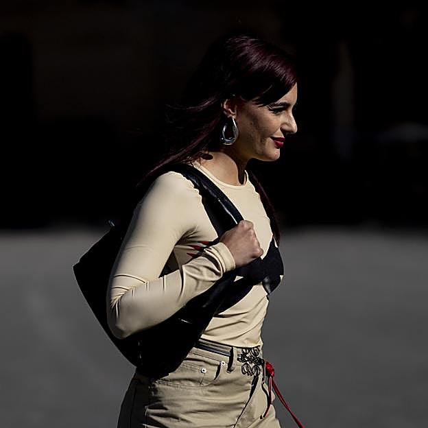 Camisetas básicas (y baratas) de manga larga para llevar con tus vaqueros favoritos todos los días