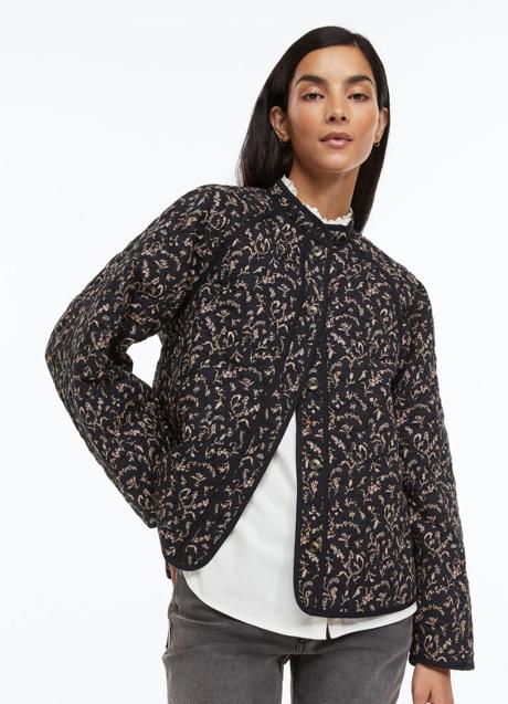 Imagen - Chaqueta corta de H&M.