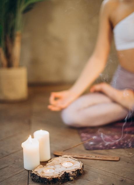 Imagen - Esta práctica consiste en repetir frases positivas hacia ti misma y hacia los demás/PEXELS