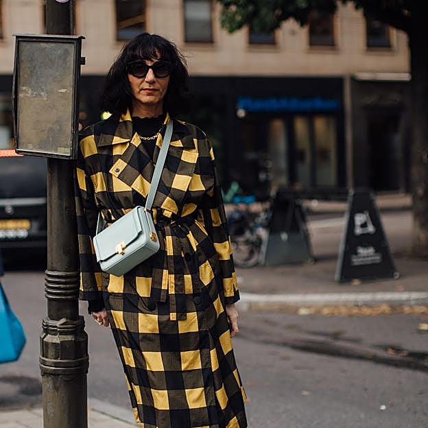 Cinco americanas de cuadros ponibles y elegantes que combinan con todo