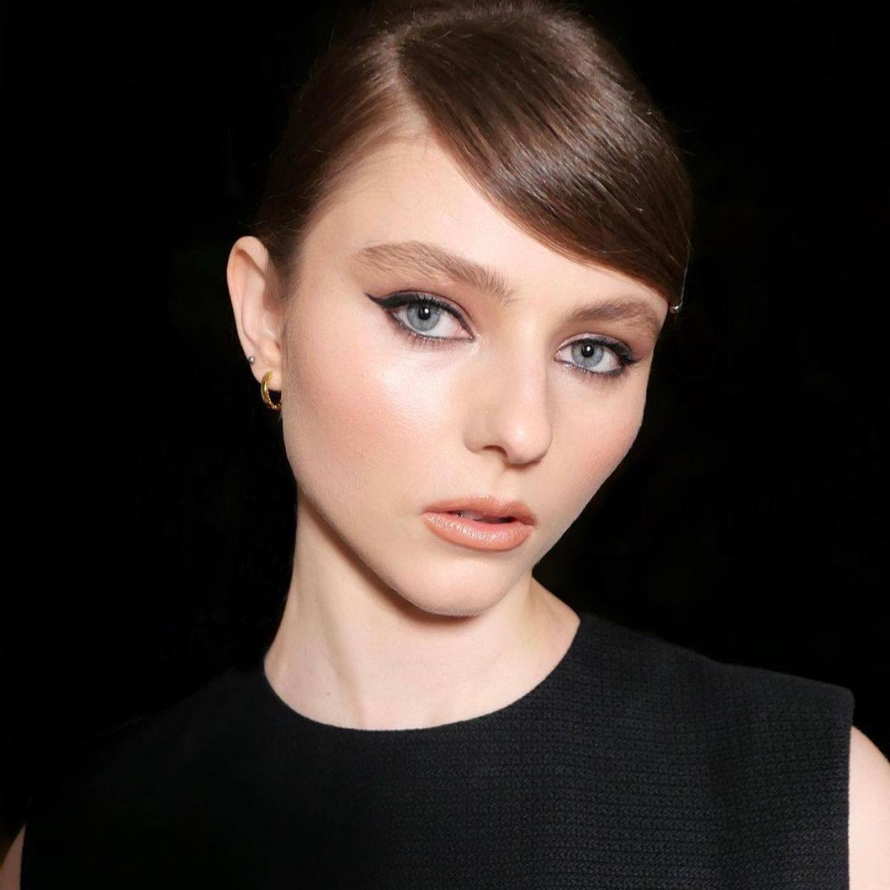 Una piel clara y radiante como la Thomasin Mackenzie se obtiene con un tratamiento detoxificante