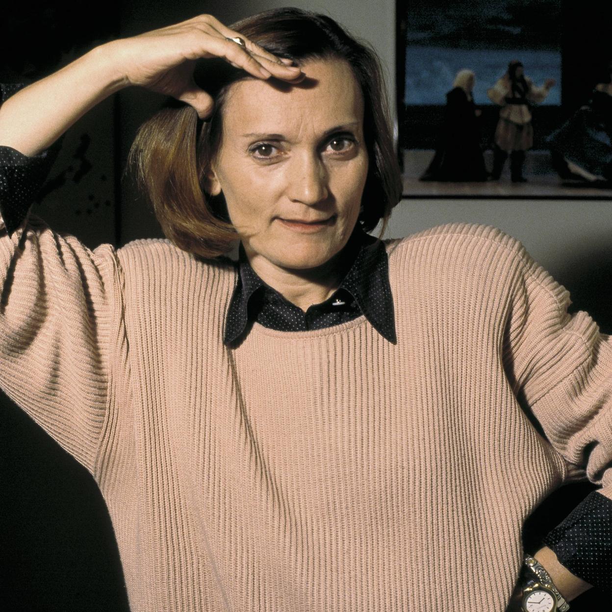 Pilar Miró fue la mujer con más poder en el audiovisual español en los años 80, primero como Directora General de Cinematografía (del 82 al 85) y más tarde como directora general de RTVE (del 86 al 89). 