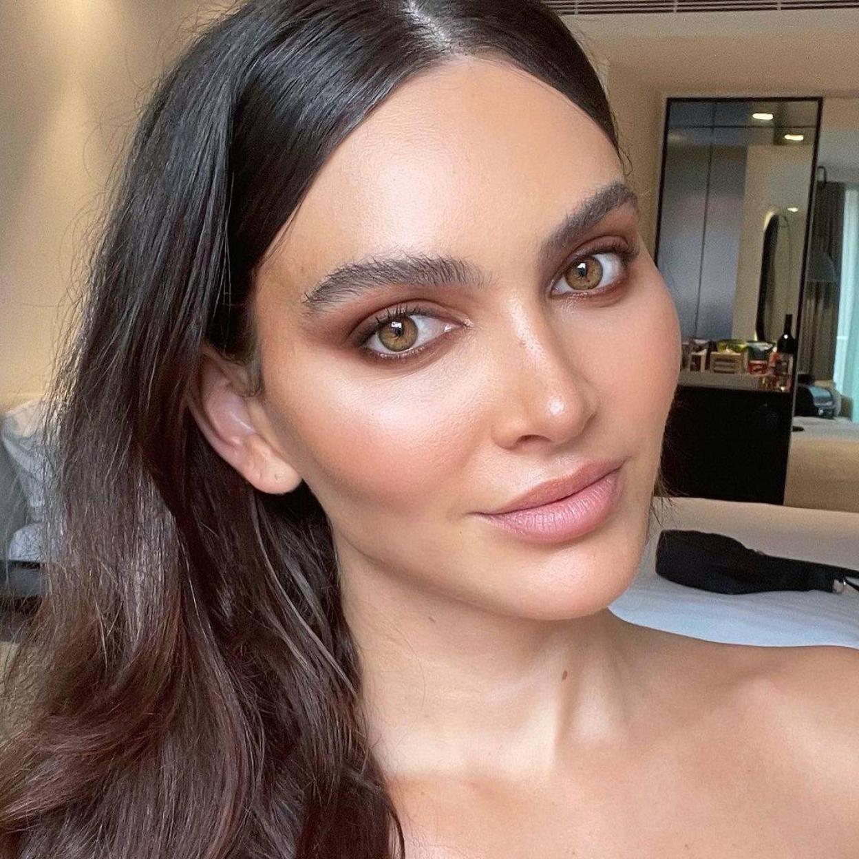 Rellena tu piel como la de la modelo con estas cremas