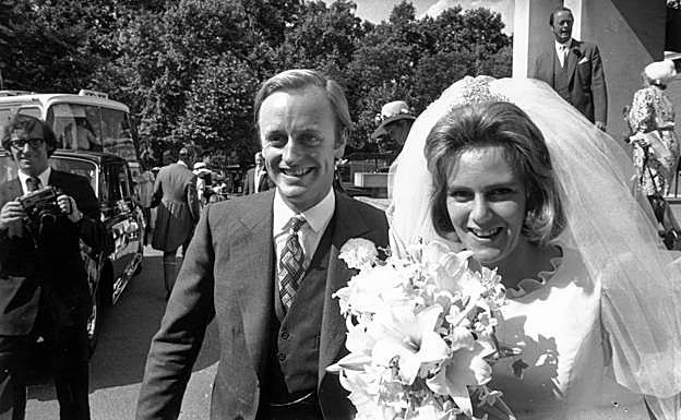 Camilla el día de su boda con Andrew Parker Bowles.