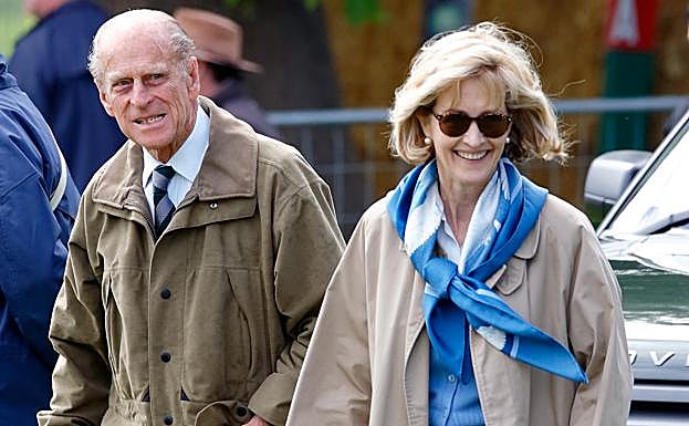 Felipe de Edimburgo y Lady Penny Brabourne en el Royal Windsor Hoorse Show.