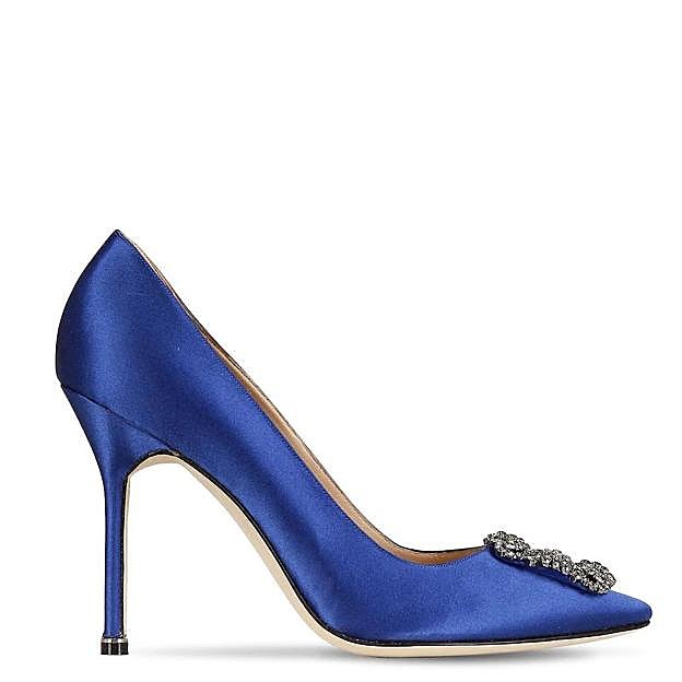 Zapatos Hangisi de tacón en azul con hebilla de joya