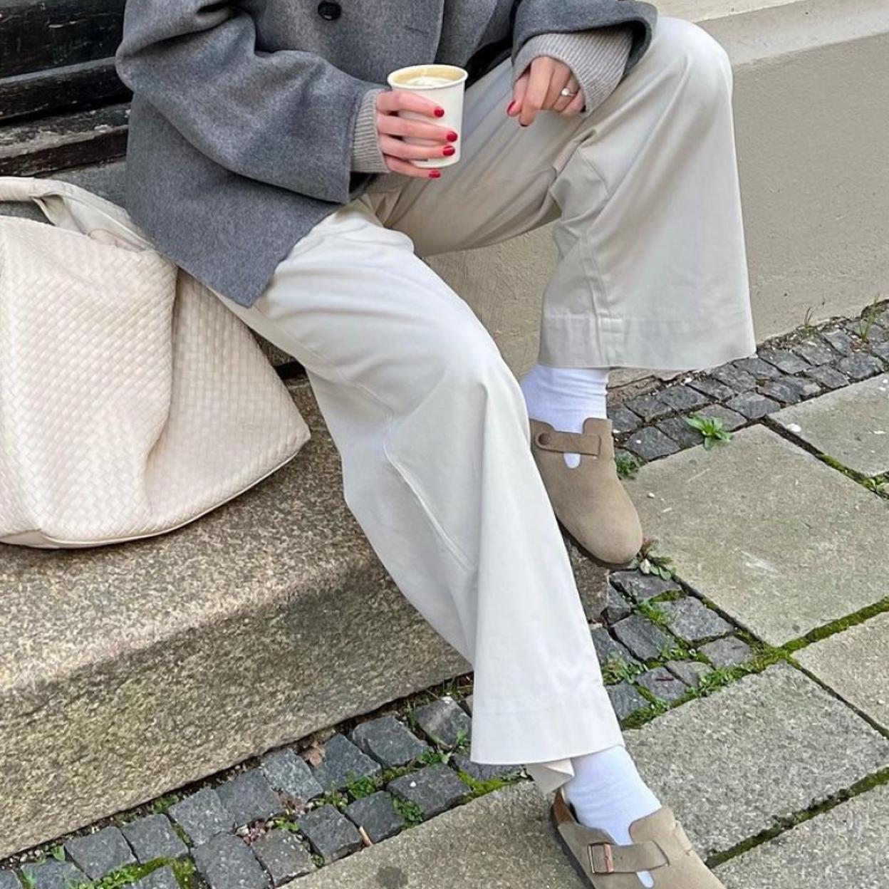 Los zuecos virales que todo el mundo lleva en redes ahora ya tienen su versión en Zara Kids