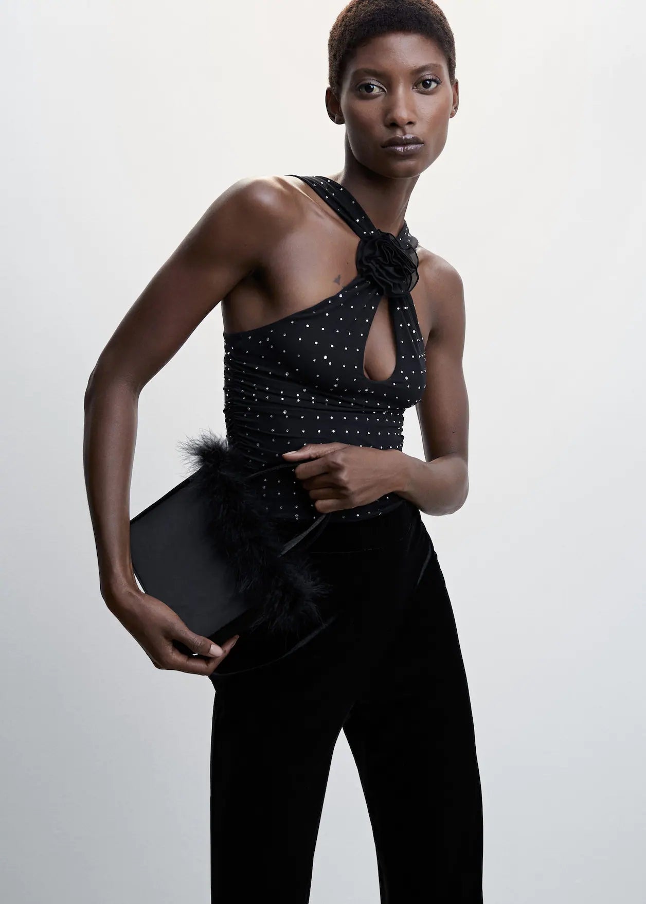 Imagen - Body cruzado con strass de Mango. Foto: mango. 