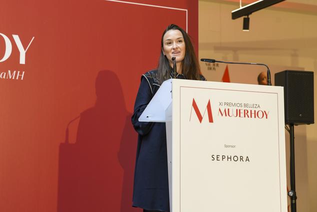 El Bálsamo Corporal Lifting&Firmeza de Caudalie se ha llevado el premio en su categoría y Beatriz Cossío, directora de Marketing en España de Caudalie, ha recigido el galardón en nombre de la marca.