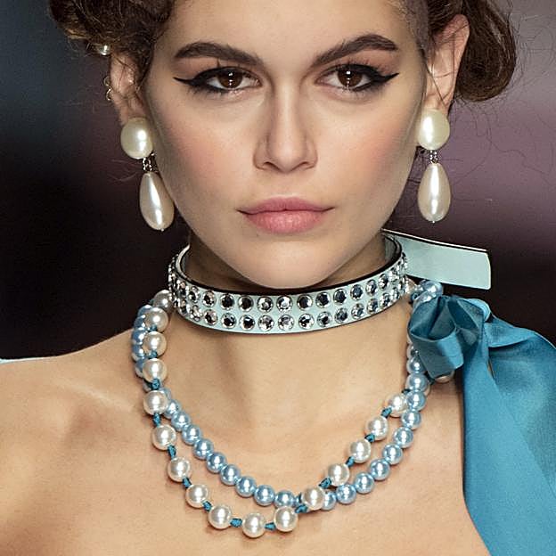 Un sérum con cafeína de 8 euros es el truco viral para acabar con las ojeras y que arrasa en Tiktok